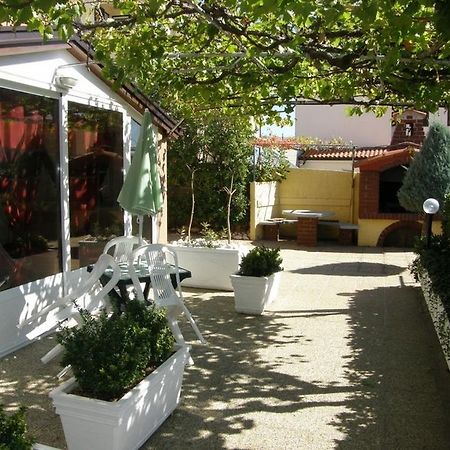 Akvarij - One Bedroom Baška Esterno foto